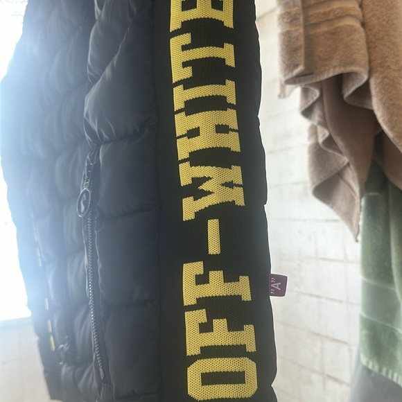 Off-White Black and Yellow Puffer (100% Authentic) Extremely Rare Size M(Slim L) - Picture 3 of 13
